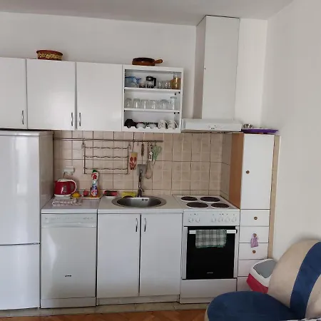 Stan Na Dan Mbradic Zgrada Brčko